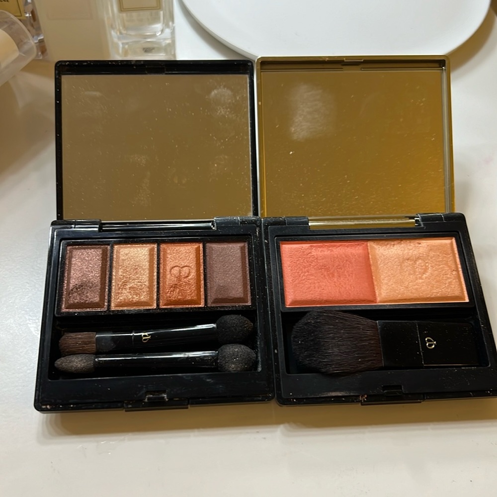 Cle de Peau - eyeshadow and blush set